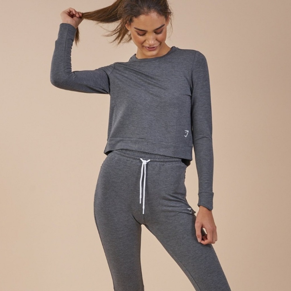 NWT - Gymshark Cropped Sweater -  Small